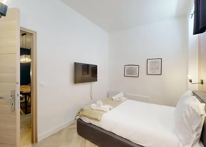 180 Steph - Superbe A Paris